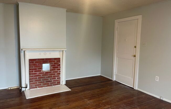 Duplex Available In Great Location