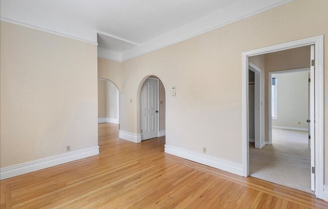 2111 Buena Vista Ave #4 - 2 bedroom | 1 bath | Upper unit