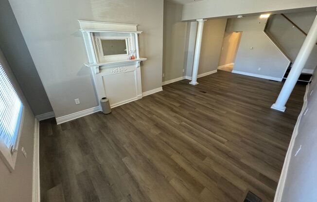 3 beds, 1 bath, 1,206 sqft, $1,499, Unit 311E5