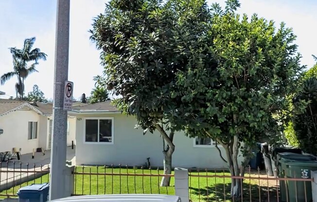 525 E HYDE PARK BLVD