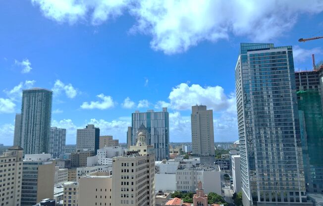 2 beds, 2 baths, $3,300, Unit UNIT: 2013