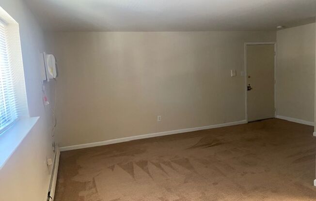 1 bed, 1 bath, 625 sqft, $1,205, Unit B05