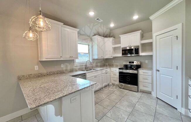 Siloam Springs- Single-Family Home- Popular Huntley Plan