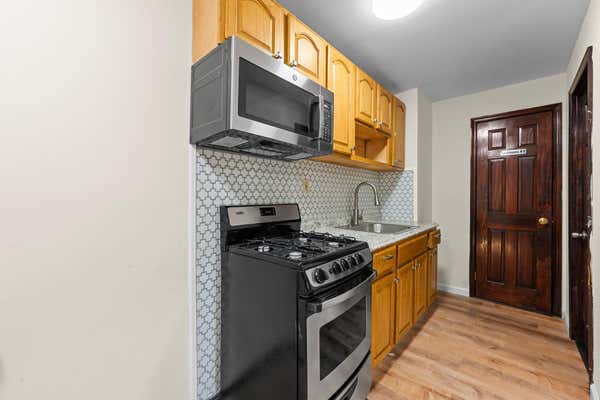 144 19 111 AVE