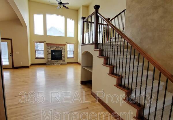 1997 BAYFRONT DR