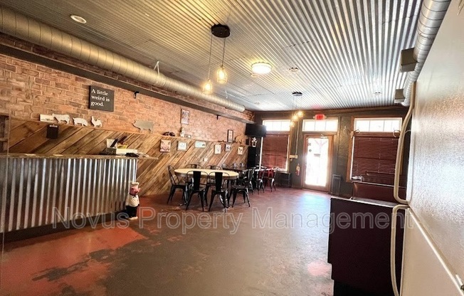 665 MAIN ST