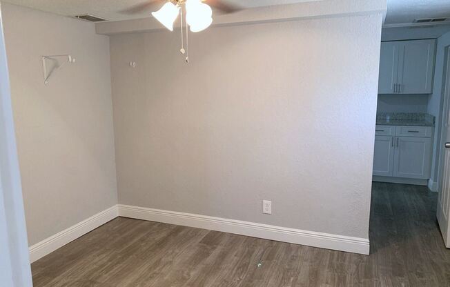 115 West Allison Ct