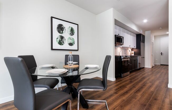 1 bed, 1 bath, 761 sqft, $2,895, Unit 407