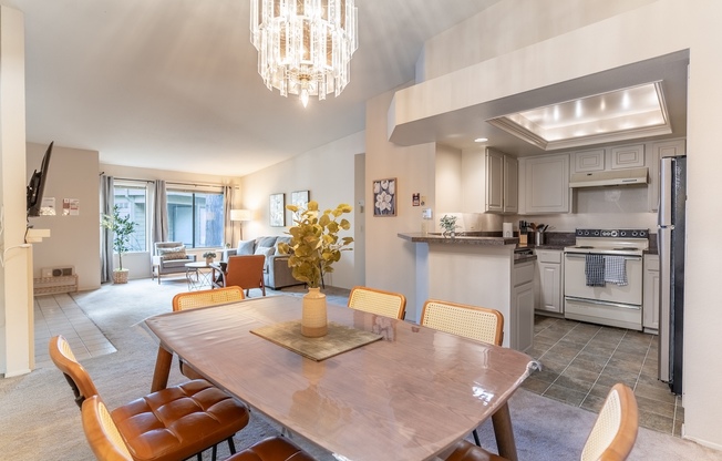 1326 BELLEVUE WAY NE