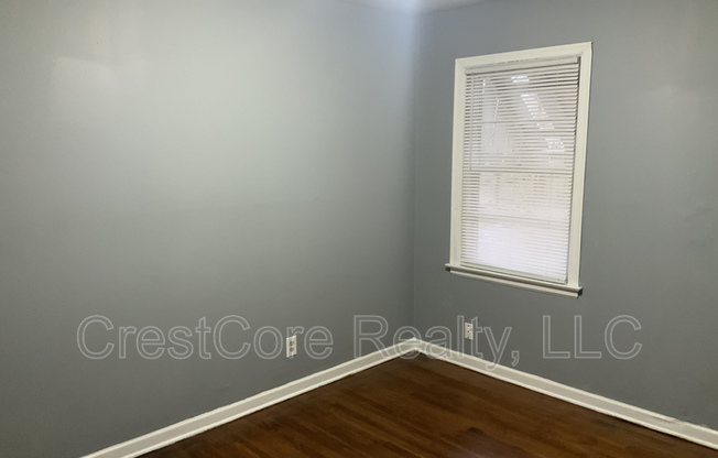 1641 WALTER ST