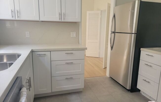 2 beds, 1.5 baths, 1,400 sqft, $4,500, Unit 1/2