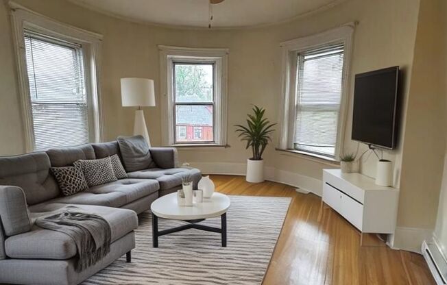 12-14 Lyndhurst Street