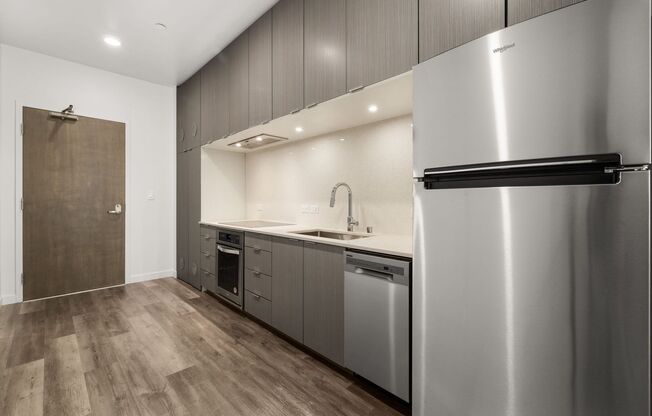 Studio, 1 bath, 430 sqft, $1,850, Unit 206