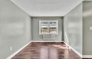 2 beds, 1 bath, $1,858