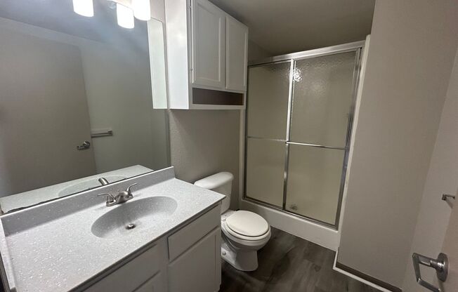 2 beds, 2 baths, 890 sqft, $1,195, Unit 2019-102