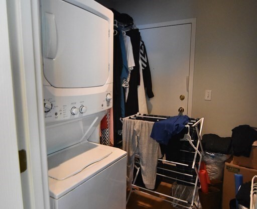1 bed, 1.5 baths, 742 sqft, $2,500, Unit E108