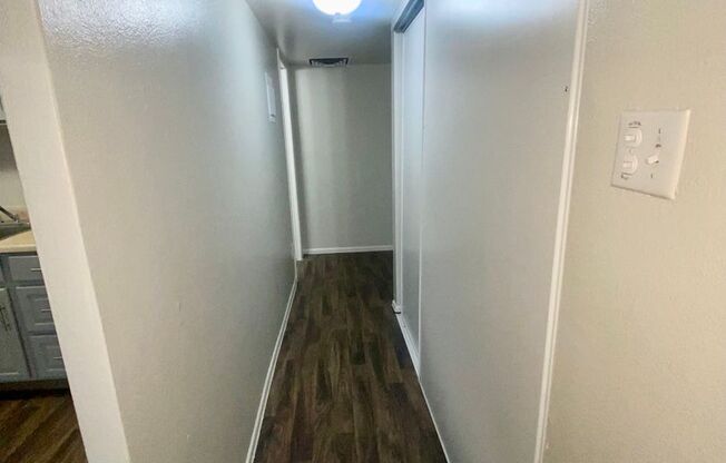 Studio, 1 bath, 445 sqft, $794, Unit 181