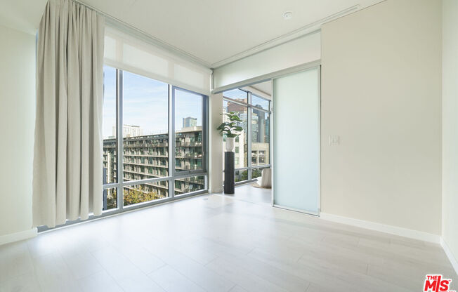 2 beds, 2.5 baths, 1,650 sqft, $4,995, Unit 716