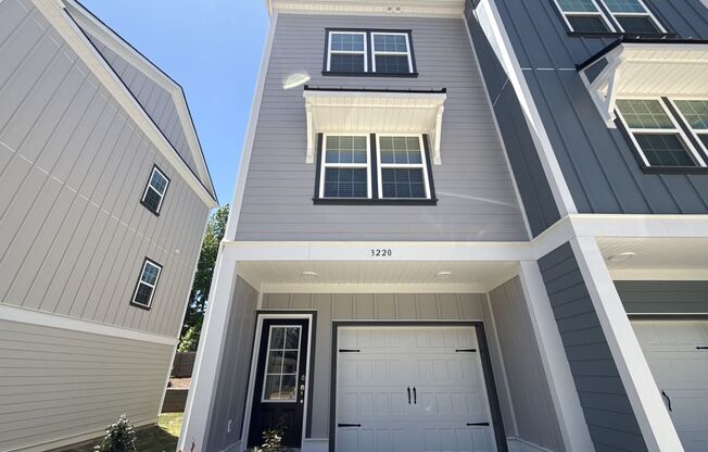 2 Bedroom Townhome in Matthews!