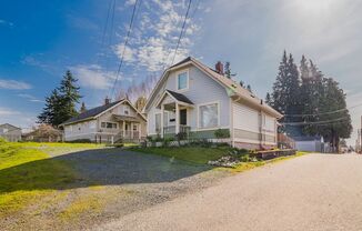 **Move-In Special** Charming 2bedroom, 1bath 1920’s Home in North Everett
