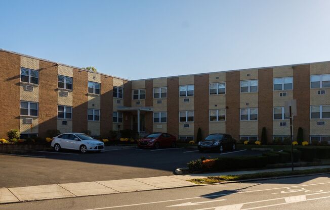 West Walnut Lane Apartments