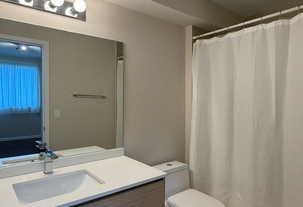 3 beds, 3 baths, $6,200, Unit Unit #802