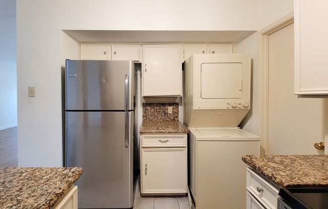 2 beds, 2 baths, $1,450, Unit # 47