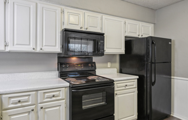 2 beds, 1 bath, 1,031 sqft, $1,495