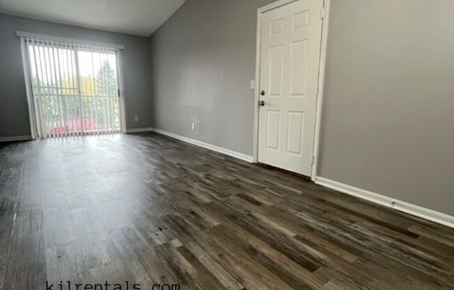 2 beds, 1.5 baths, 940 sqft, $1,345, Unit 9311-01