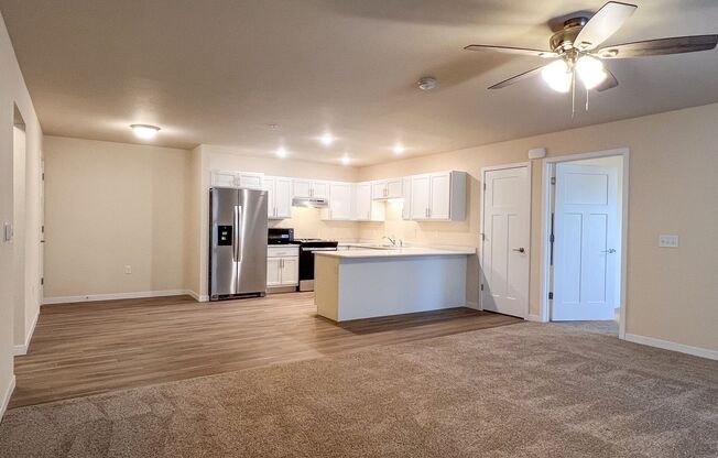 2 beds, 2 baths, 1,295 sqft, $1,860