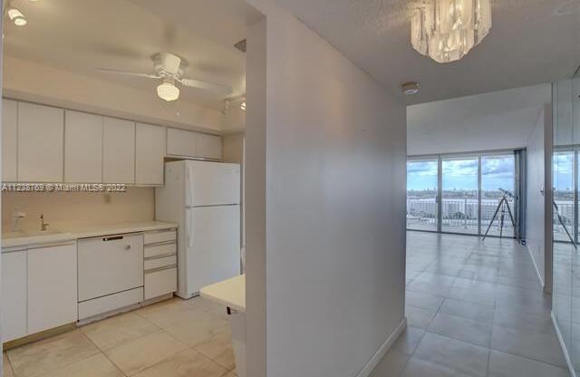 18041 Biscayne Blvd