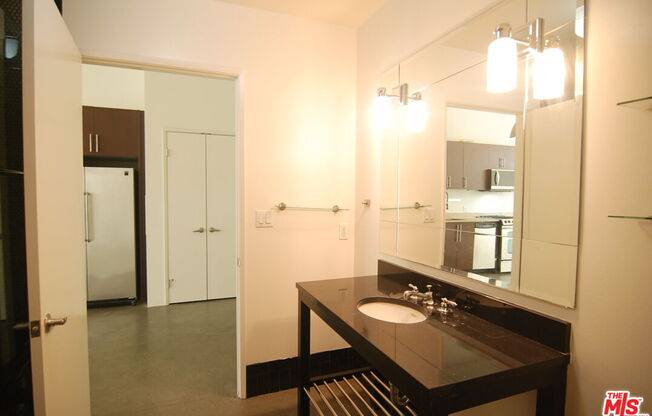 1 bed, 1 bath, 1,190 sqft, $3,200, Unit 310