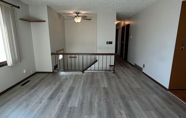 Spacious 3-Bedroom, 1-Bath Home with Garage & Basement in La Vista