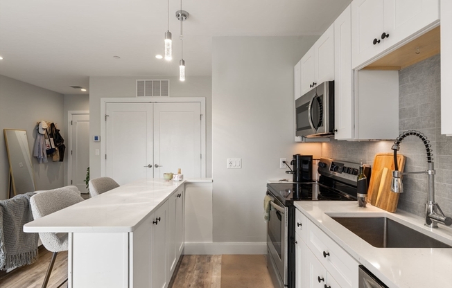 1 bed, 1 bath, 493 sqft, $3,000, Unit 308