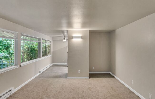 2 beds, 1 bath, 690 sqft, $1,780, Unit 303