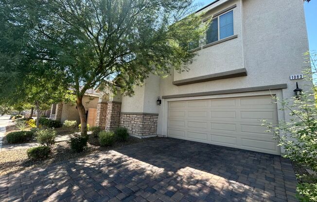 Beautiful Two-Story with Loft Near Henderson Auto Mall
