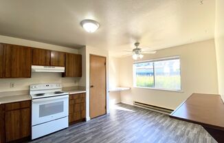 2 beds, 1 bath, 932 sqft, $1,447