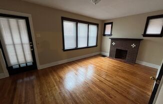 1 bed, 1 bath, 1,300 sqft, $850, Unit 926 Wilmington 1FL