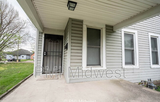 103 N STATE AVE