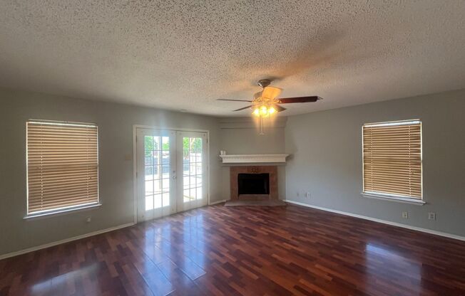 7302 Shadow Trail, San Antonio, TX. 78244