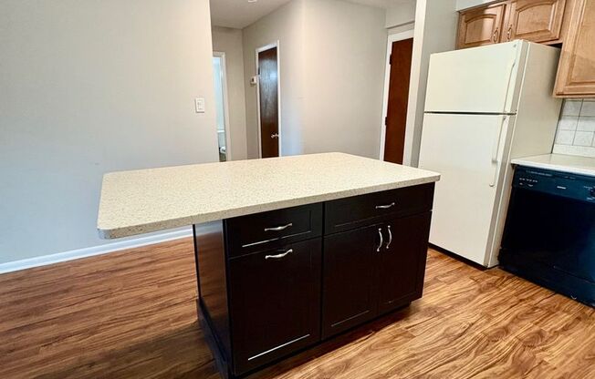 1 bed, 1 bath, $1,350, Unit Unit 111
