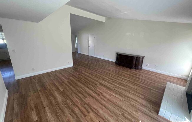 BEAUTIFULLY REMODELED GRANADA HILLS HOME!