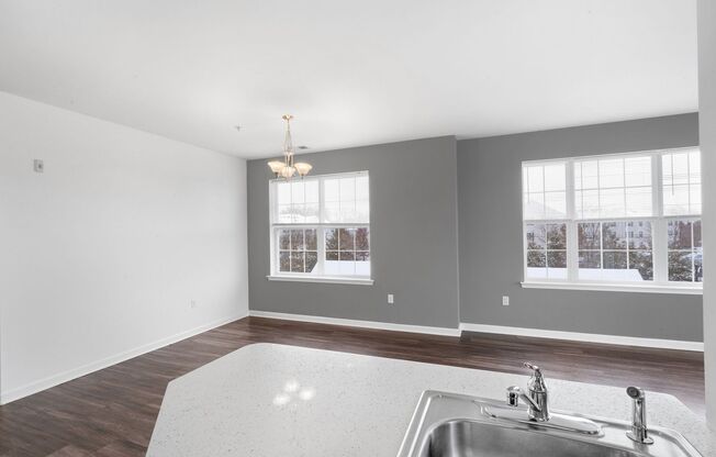 2 beds, 2 baths, 1,160 sqft, $2,395, Unit 4112