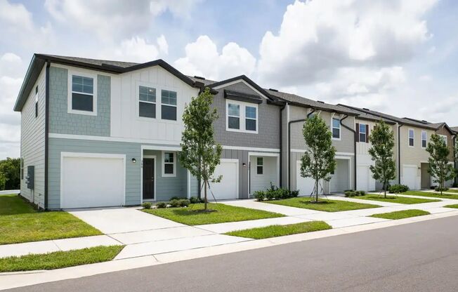 Modern 3-Bed Townhome w/ Garage in Desirable Davenport Community