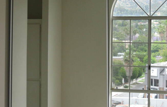2 beds, 2 baths, 1,000 sqft, $2,950, Unit 420
