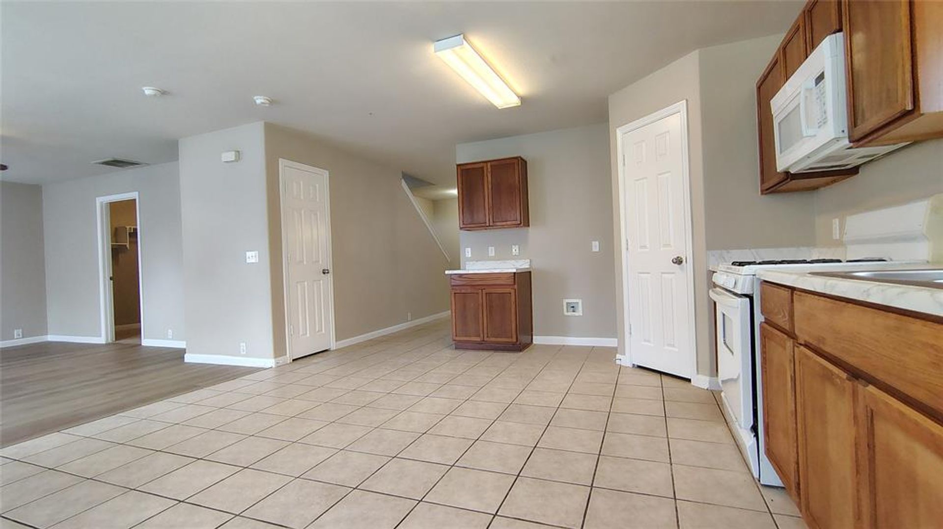 Beautifully updated 4-bedroom Sonoma subdivision in Round Rock