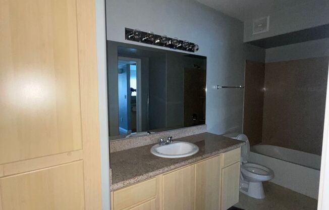2 beds, 2 baths, $1,425, Unit # 2078
