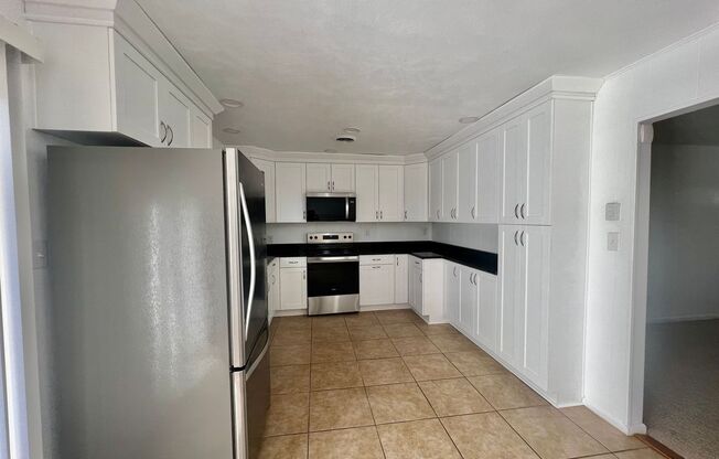 3 beds, 2 baths, $2,695