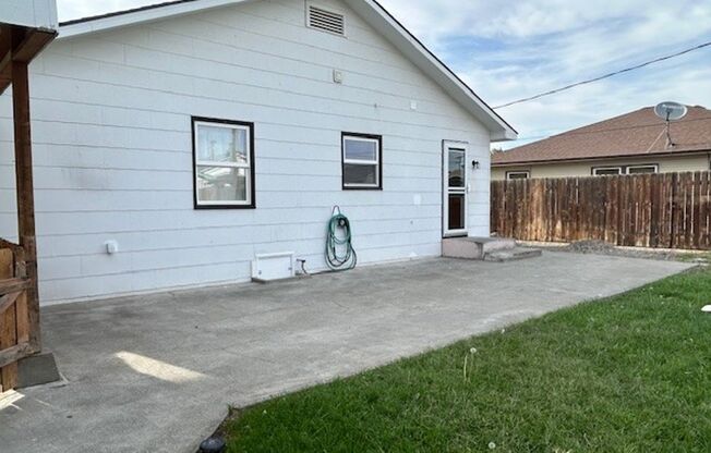 3 beds, 1 bath, $1,795