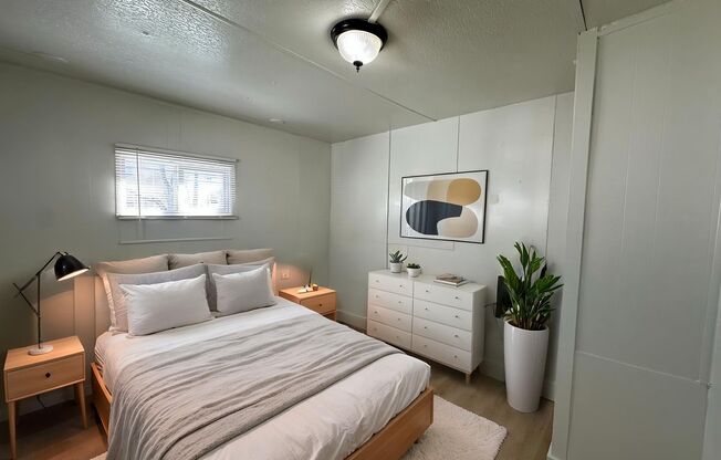 2 beds, 1 bath, 600 sqft, $1,199, Unit T18